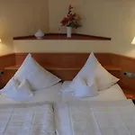 Otel Reichsschenke Zum Ritter Goetz 